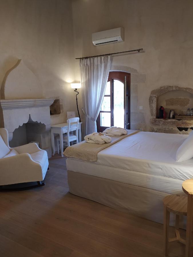 Wild Violet Villa: An Old Vision Of Luxury Melidhónion Exterior foto