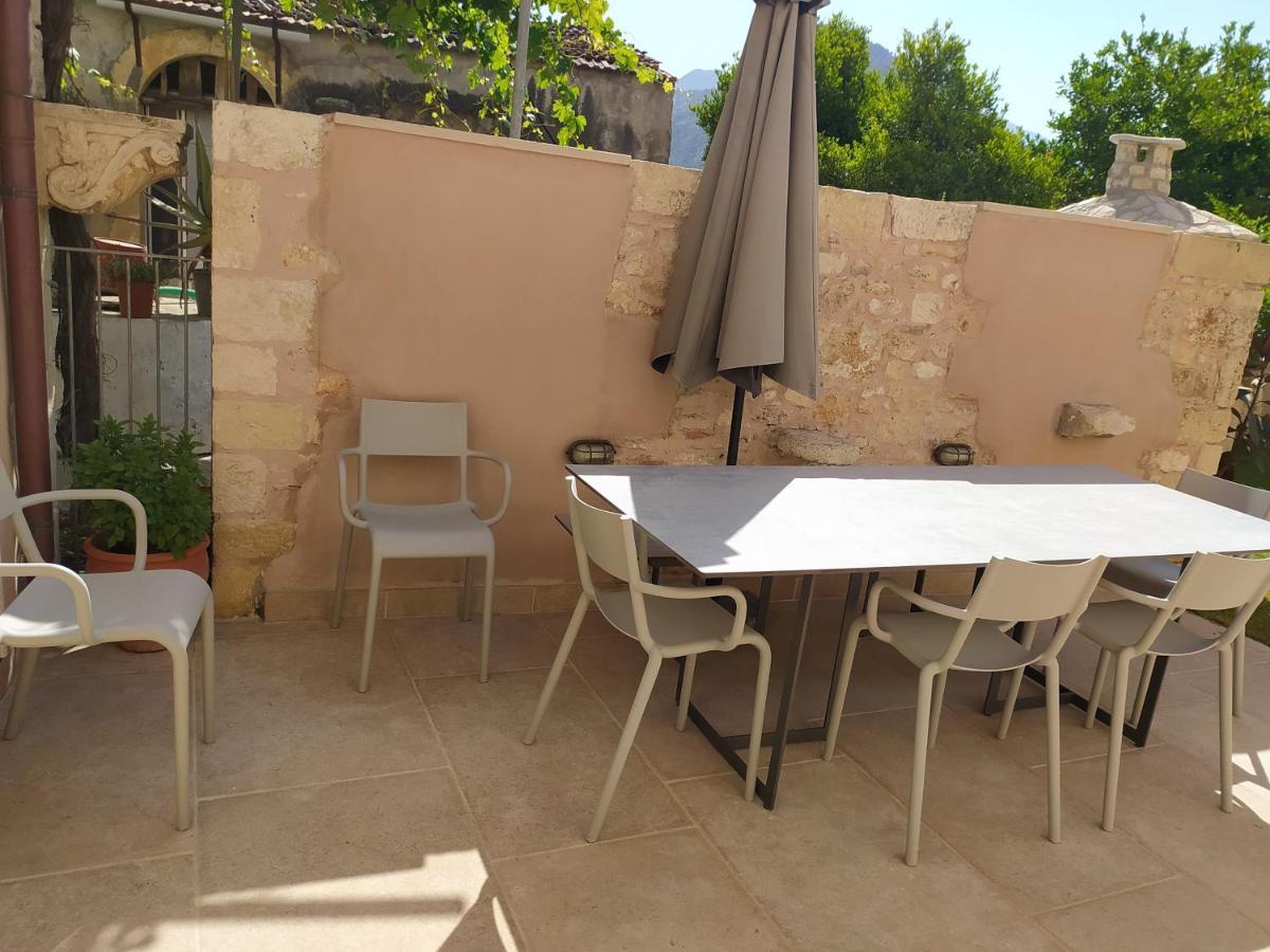 Wild Violet Villa: An Old Vision Of Luxury Melidhónion Exterior foto