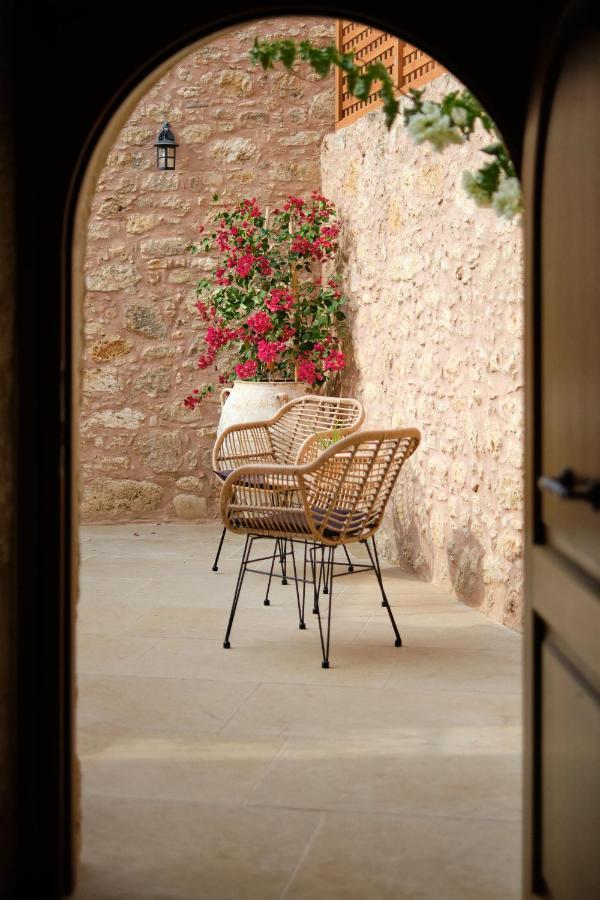 Wild Violet Villa: An Old Vision Of Luxury Melidhónion Exterior foto